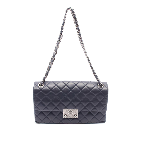 Pre-Loved Chanel CC Quilted Lambskin Pushlock Single Flap - Picture 1 of 10